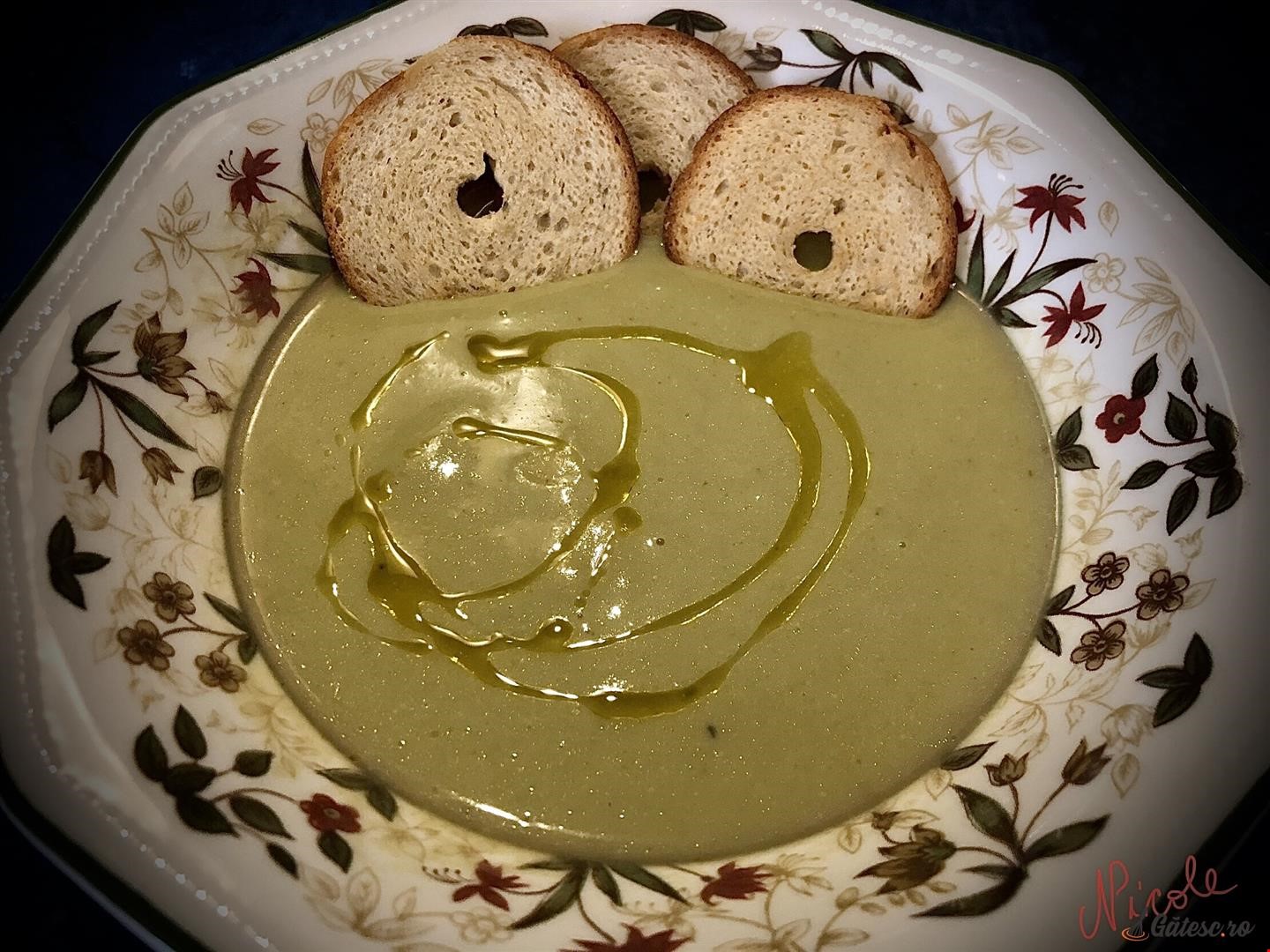 Supa crema de fasole verde | Gatesc.ro